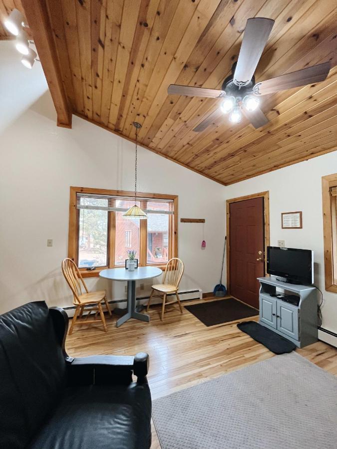 Cozy Cabin Suite Bed And Breakfast Woodland Park Esterno foto