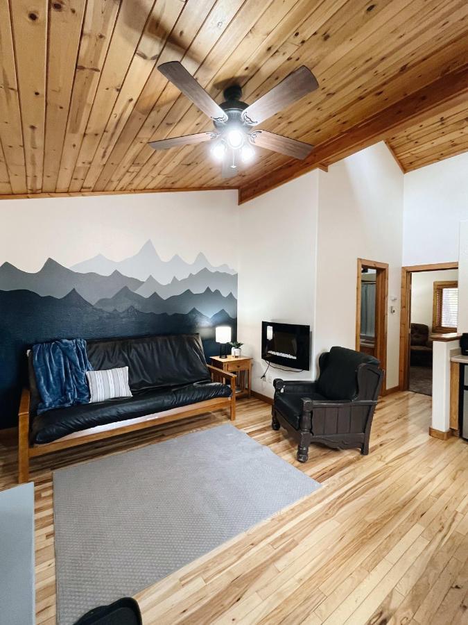 Cozy Cabin Suite Bed And Breakfast Woodland Park Esterno foto